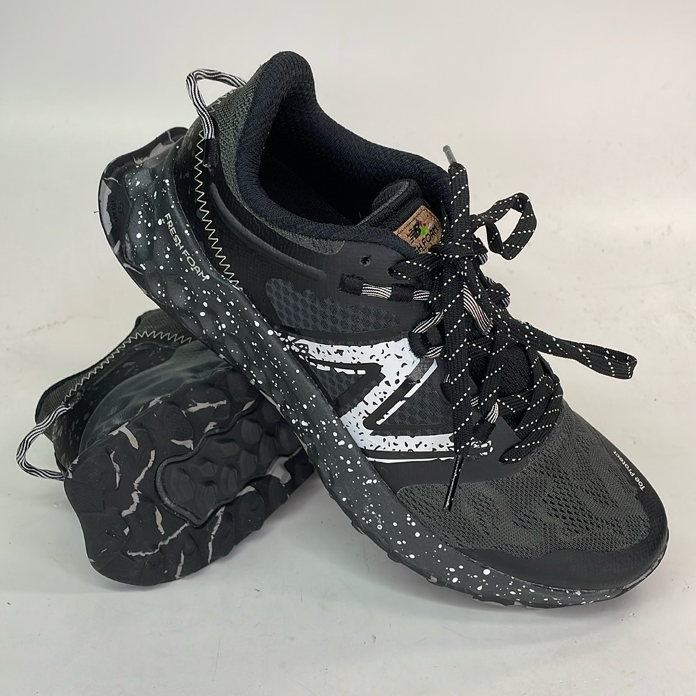 New Balance Fresh Foam Garoe trail shoes Black size 6.5